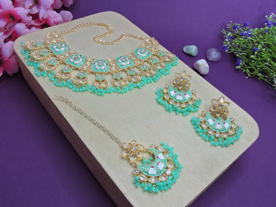 VATSALYA creation Alloy Gold-plated Green Jewellery Set(Pack of 1)