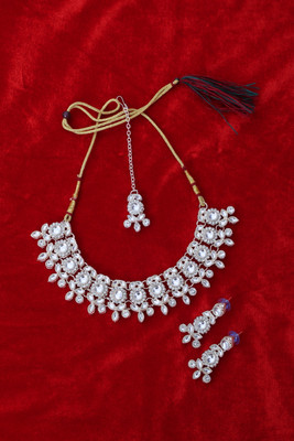 JASS INNOVATION Alloy Gold-plated White Jewellery Set(Pack of 1)