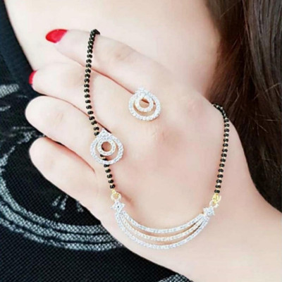 MAJENTA Alloy Gold-plated Gold Jewellery Set(Pack of 1)
