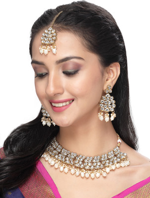 Sukkhi Alloy Gold-plated White Jewellery Set(Pack of 1)