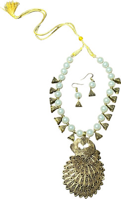 Lonekart Alloy Gold-plated White Jewellery Set(Pack of 1)