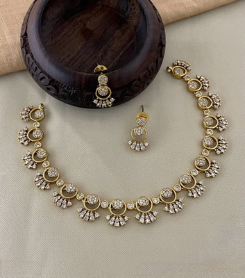 ACHU JEWELS Brass Gold-plated White Jewellery Set(Pack of 1)