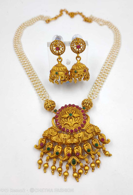 chetna fashion Alloy Gold-plated Gold Jewellery Set(Pack of 1)