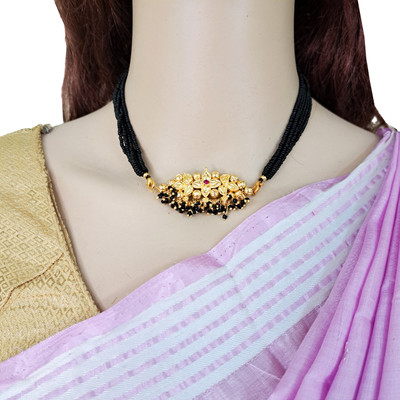 Swaroop Designer Alloy Gold-plated Gold Jewellery Set(Pack of 1)