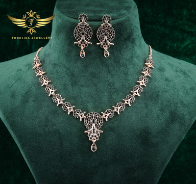 TONOLIKA JEWELLERY Brass Gold-plated Black Jewellery Set(Pack of 1)