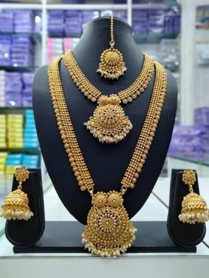 SUNDHA CREATION Copper, Alloy Gold-plated Gold, White Jewellery Set(Pack of 1)