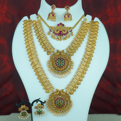 DC Alloy Maroon Jewellery Set(Pack of 1)