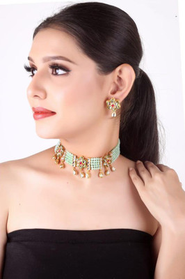 Kirti Traders Alloy Gold-plated Green Jewellery Set(Pack of 1)