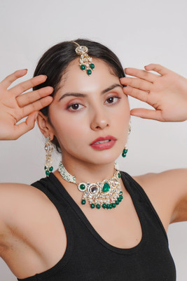 Divisha Alloy Gold-plated Multicolor Jewellery Set(Pack of 1)