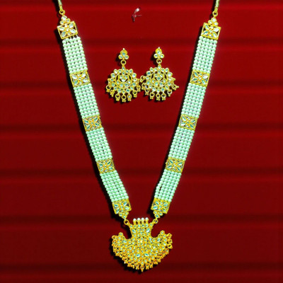 Aroras Bridal & Fashion Jewellery Copper Gold-plated Gold Jewellery Set(Pack of 1)