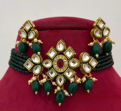 GEODE DELIGHT Alloy Gold-plated Green Jewellery Set(Pack of 1)