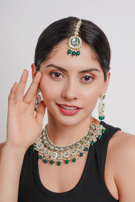 Divisha Alloy Gold-plated Multicolor Jewellery Set(Pack of 1)