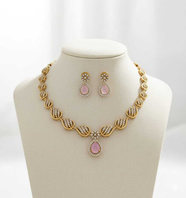 saudnya Alloy Gold-plated Pink Jewellery Set(Pack of 1)