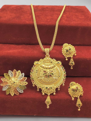 vadhvalaenterprise Brass Gold-plated Multicolor Jewellery Set(Pack of 1)