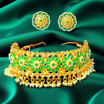Aroras Bridal & Fashion Jewellery Copper Gold-plated Green Jewellery Set(Pack of 1)
