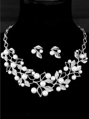 YouBella Alloy Silver Jewellery Set(Pack of 1)