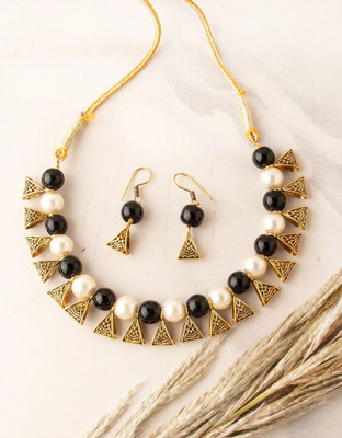 JewelShadi Alloy Gold-plated Black Jewellery Set(Pack of 1)