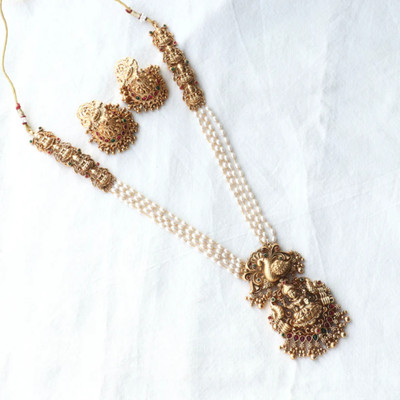 Influtive Brass Gold-plated Gold Jewellery Set(Pack of 1)