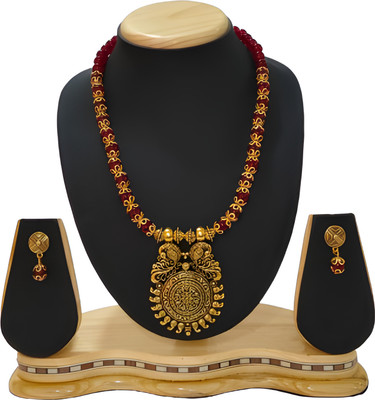 Geesa Alloy Maroon Jewellery Set(Pack of 1)