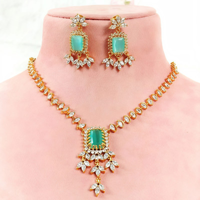 iBerries Alloy Gold-plated Green Jewellery Set(Pack of 1)