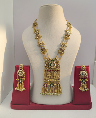 Statement Royale Brass Gold Jewellery Set(Pack of 1)