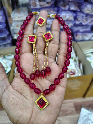 MK Gallery Brass Gold-plated Red Jewellery Set(Pack of 4)