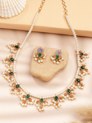Karatcart Alloy Gold-plated Green Jewellery Set(Pack of 1)