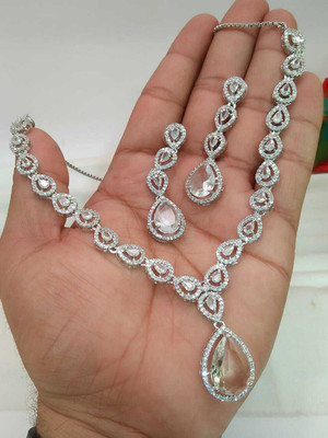 Manuvi Jewels Alloy Silver White Jewellery Set(Pack of 1)