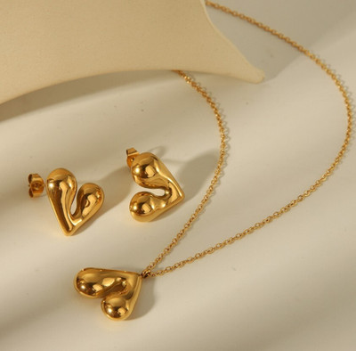 AKISON JEWELS Stainless Steel Gold-plated Gold Jewellery Set(Pack of 1)