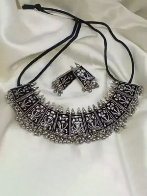 Sangria Alloy Silver Jewellery Set(Pack of 1)