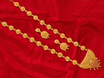 LILY Alloy Gold-plated Multicolor Jewellery Set(Pack of 1)