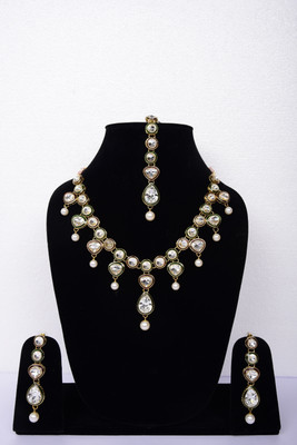 Namokriti Alloy Gold-plated Gold, Green, White Jewellery Set(Pack of 1)