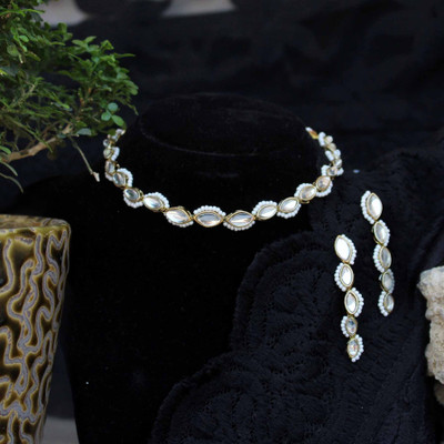 Beabhika Alloy Gold-plated White Jewellery Set(Pack of 3)