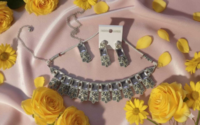 TWOLOVER Alloy White Jewellery Set(Pack of 1)