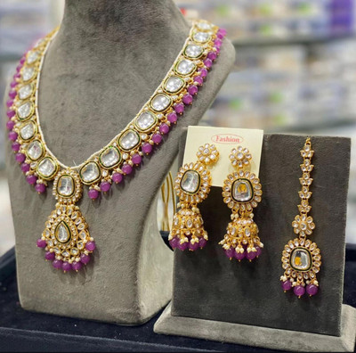 Purple stone Alloy Gold-plated Purple Jewellery Set(Pack of 1)