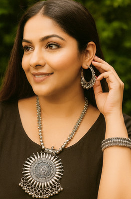 Ruvisha Brass, Alloy Silver Jewellery Set(Pack of 4)