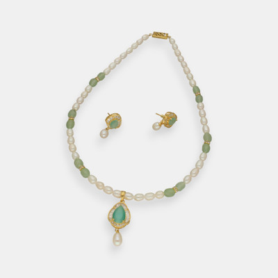 Sri Jagdamba Pearls Mother of Pearl Multicolor Jewellery Set(Pack of 1)