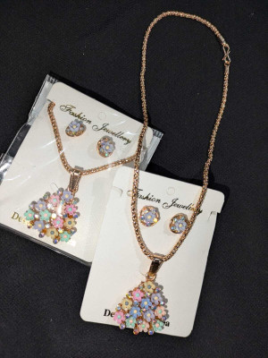 Paradium Alloy Gold-plated Multicolor Jewellery Set(Pack of 1)