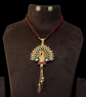 Pynk Fashion Brass Gold-plated Maroon Jewellery Set(Pack of 1)