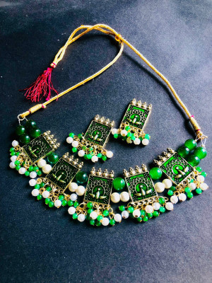 Ruhi Alloy Green Jewellery Set(Pack of 1)