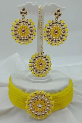 Ruhi Alloy Silver Yellow Jewellery Set(Pack of 1)