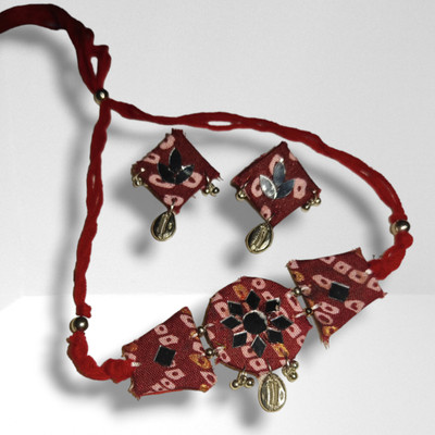 DIPRIYA GALLERY Fabric Maroon Jewellery Set(Pack of 1)