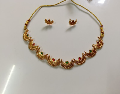 BeautyLand Alloy Gold-plated Gold Jewellery Set(Pack of 1)