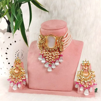 iBerries Alloy Brass Gold, White, Ruby Red Jewellery Set(Pack of 1)