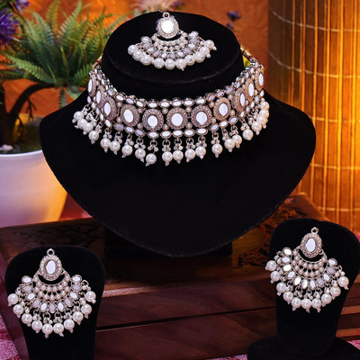 Kaima Alloy White Jewellery Set(Pack of 1)