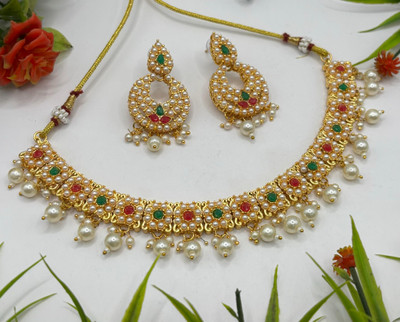 RAHUL TRADERS Alloy Gold-plated Red, Green Jewellery Set(Pack of 1)