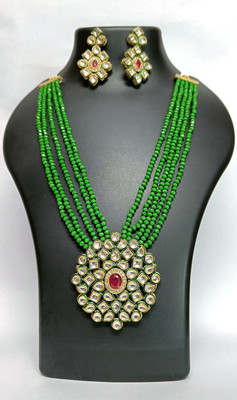 Henuka Copper Gold-plated Green Jewellery Set(Pack of 1)