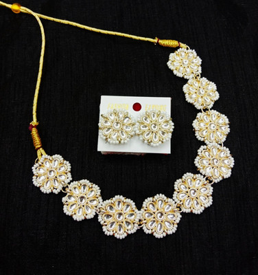 krishna imitation jewelery Alloy Gold-plated White Jewellery Set(Pack of 1)