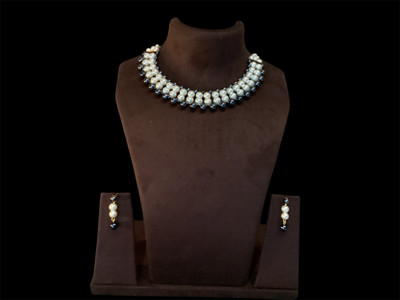 Pynk Fashion Shell Black Jewellery Set(Pack of 1)