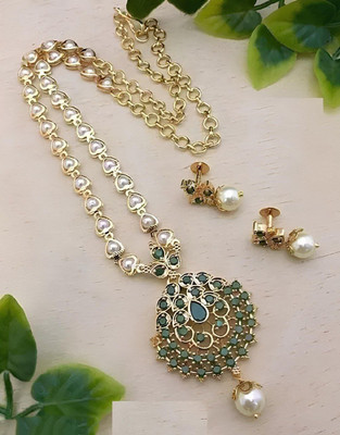 DIKSHA COLLECTION Alloy Gold-plated Gold Jewellery Set(Pack of 1)